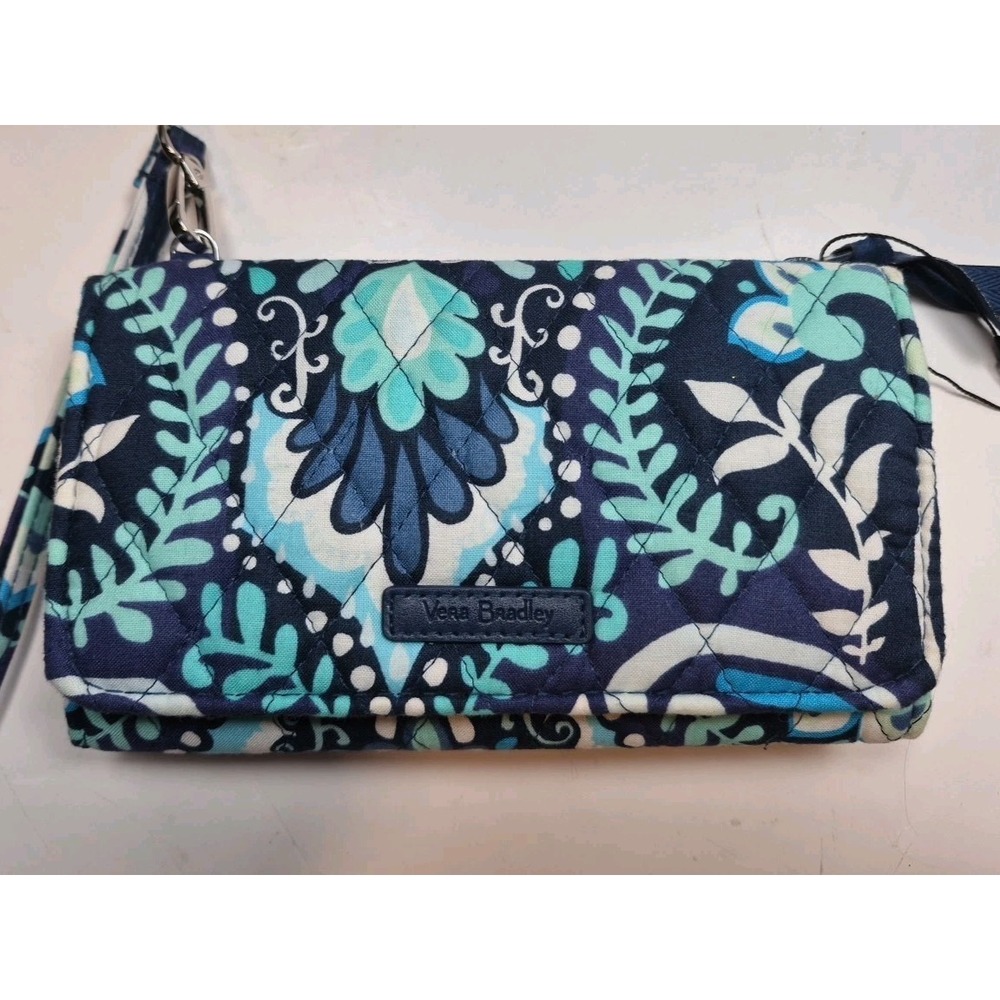 Vera Bradley Blue Island RFID Trifold Wallet Wristlet Retired‎ New Without Tag
